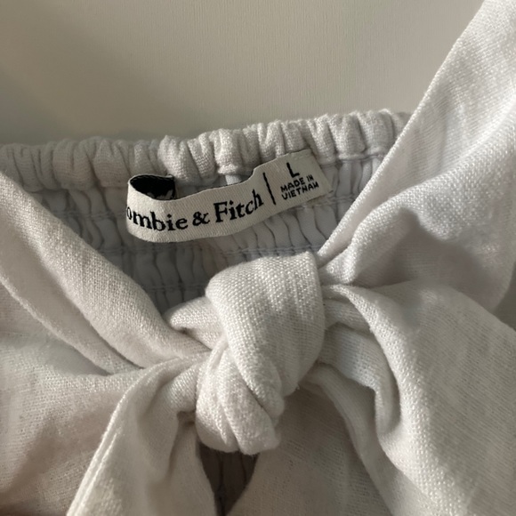 Cute Cropped White Cami - Picture 4 of 4